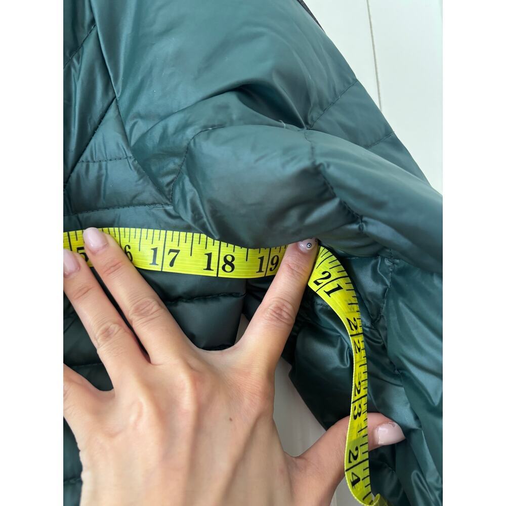 Guess Women’s Green Quilted Puffer Jacket Size M - Picture 9 of 12